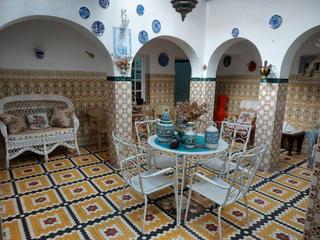 Maison à Alcolea. Magnifica casa en alcolea con patio, garaje y local comercial!!!
