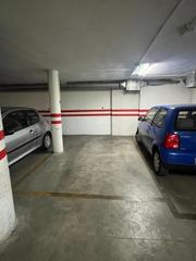 Parking coche en Centro