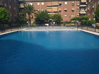 Piso en Poniente-Norte - Miralbaida - Parque Azahara. Vivienda de tres dormitorios en urbanización con piscina comunit