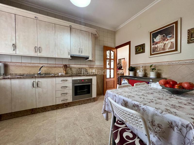 Foto 1d5f32a1-77da-42e5-81c9-ff83528af779. Casa amb aparcament piscina a El Higuerón Córdoba