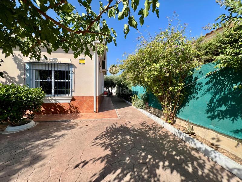 Foto 9c50b987-2ae3-4dff-85df-083d9206e403. Casa en Carlota (La)