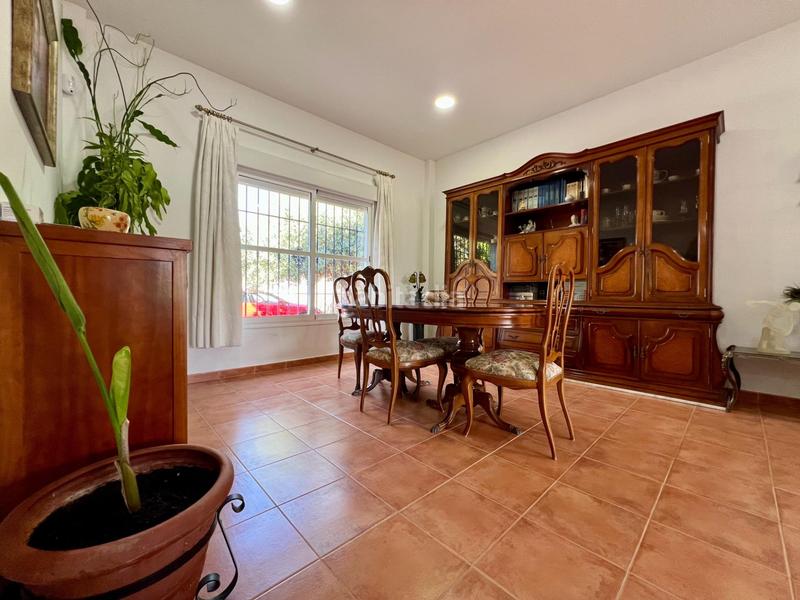 Foto bd5e5847-8d27-4c30-b50a-3c06655d4cf0. Casa en Carlota (La)