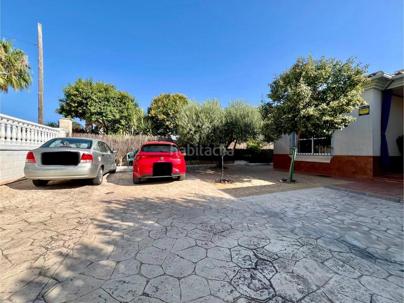 Foto fbf5cd17-38e9-4e52-9bc1-f32bd73400e1. Casa en Carlota (La)