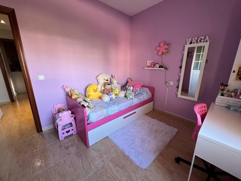 Foto 198b5706-57f2-4e1f-b759-127e290e2338. Chalet encantador chalet adosado en la victoria, córdoba en Victoria (La)