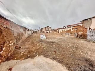 Terreny residencial a Fuente Obejuna. Amplio solar urbano en ojuelos altos oportunidad única
