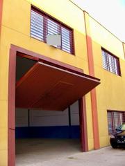 Bâtiment à usage industriel à Alcolea. Nave industrial en zona de las quemadas