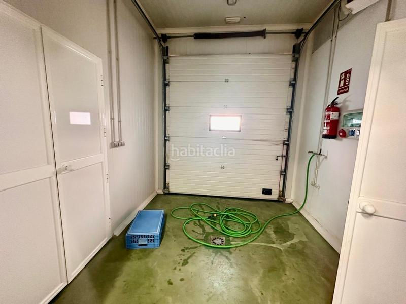 Foto 75efbad6-1de2-4c0b-b000-d402a8b058d0. Nave industrial amplia nave industrial perfecta para su negocio en Fuente Obejuna