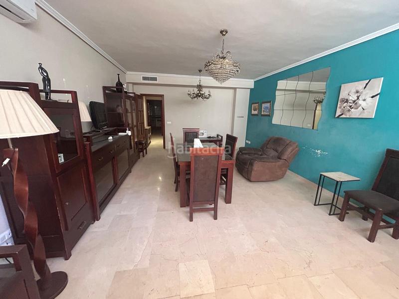 Foto bda13ecd-c436-4d35-b238-3cce56dd01fc. Maison avec parking piscine dans Poniente-Norte - Miralbaida - Parque Azahara Córdoba