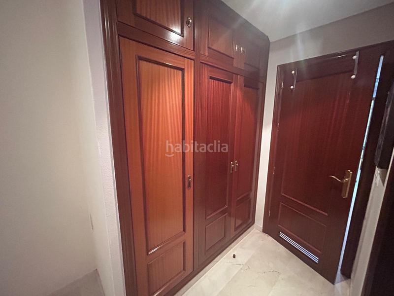 Foto c252c6a6-8cf5-4635-94ca-9bc77a1ba1b1. Maison avec parking piscine dans Poniente-Norte - Miralbaida - Parque Azahara Córdoba