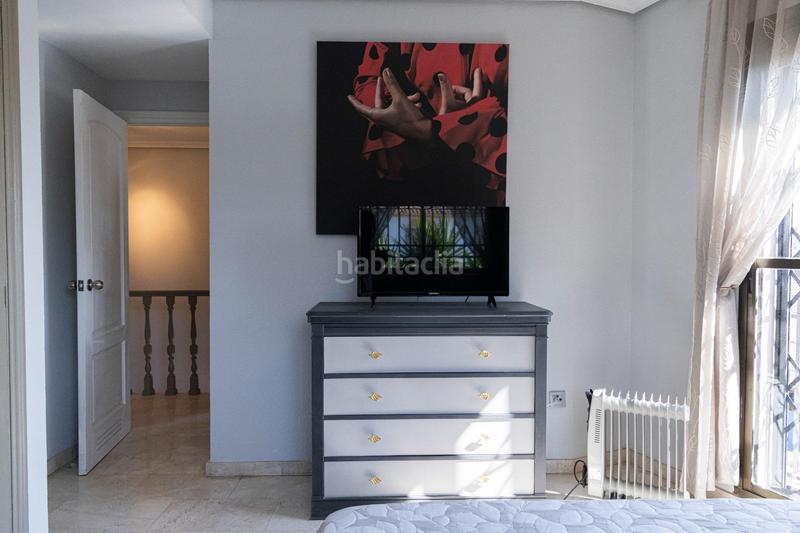 Foto f2087485-8e6b-4d67-8060-98304a9dbc95. Casa adossada amb aparcament a El Brillante -El Naranjo - El Tablero Córdoba