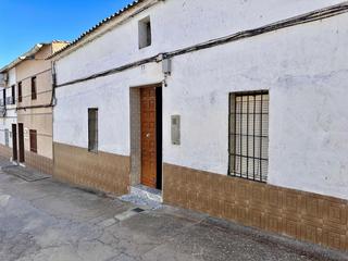 Maison à Fuente Obejuna. Oportunidad única en la coronada antigua casa con encanto y pote