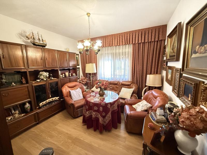 Foto 0f133d5d-4c19-4e26-93f4-b5831a999ccd. Chalet mit pool in El Brillante -El Naranjo - El Tablero Córdoba