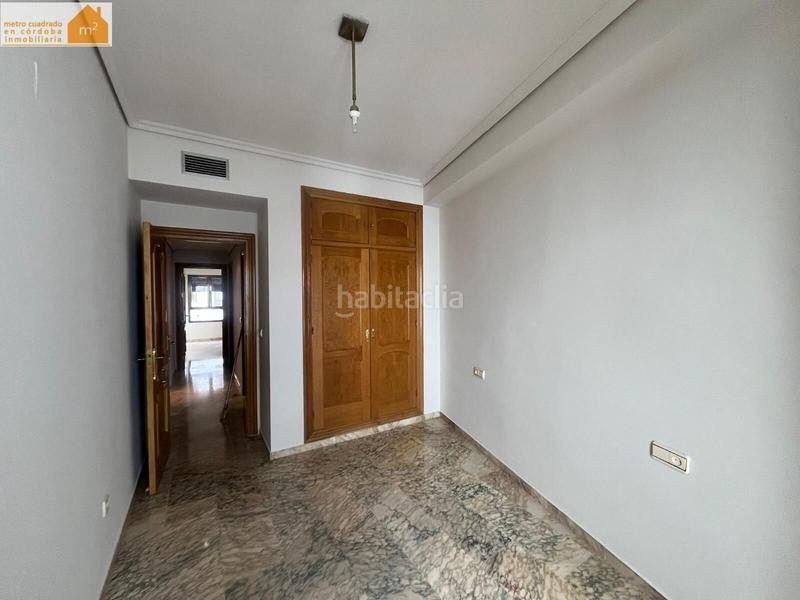 Foto b5784b94-4d9a-40bf-9ffb-93f64fde190b. Piso se vende espectacular piso en avenida américa!! en Córdoba