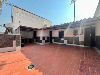 Casa adossada a Alcolea. A. fabuloso adosado en alcolea