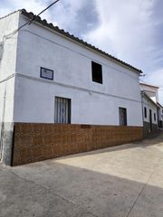 House in Fuente Obejuna. E. casa en ojuelos altos  fuente obejuna