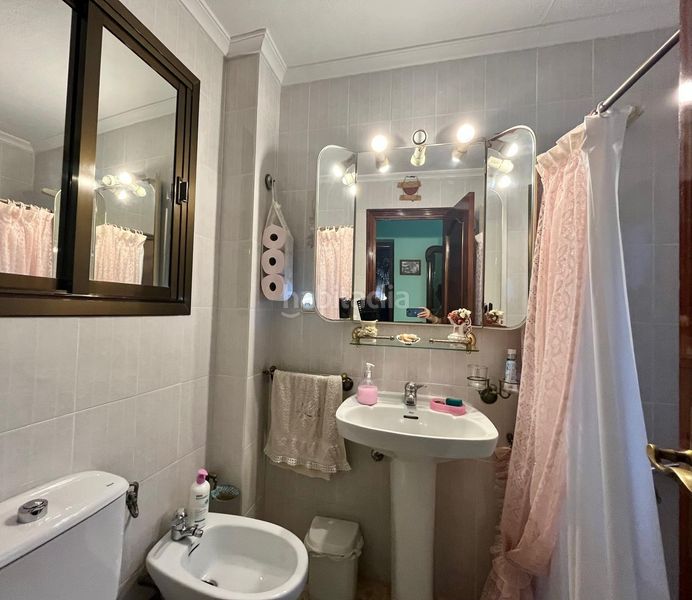 Foto fcd86706-d824-4d57-b661-d9b36e968358. Casa a casco histórico - ribera - san basilio Córdoba