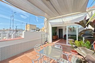 Àtic a Centro. A. ático con encanto en pleno centro  oportunidad única