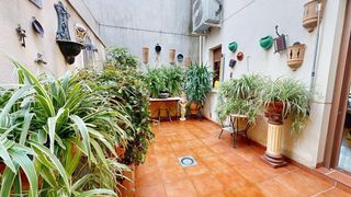 Casa a Alcolea. D. amplia casa con sotano en villafranca, córdoba  ideal para en