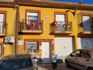 Casa adossada a Victoria (La). A. encantador adosado en la victoria, córdoba por solo 128,000.