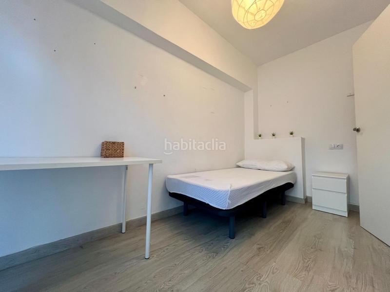 Foto 86543cec-7216-4989-900a-f5b1edc6c973. Rent flat in Ciudad Jardín - Zoco Córdoba