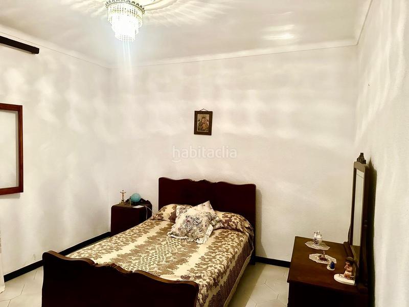 Foto b4d87212-7c16-46e6-abaf-f26668c6376d. Casa gran casa con excelente ubicación. en Lopera