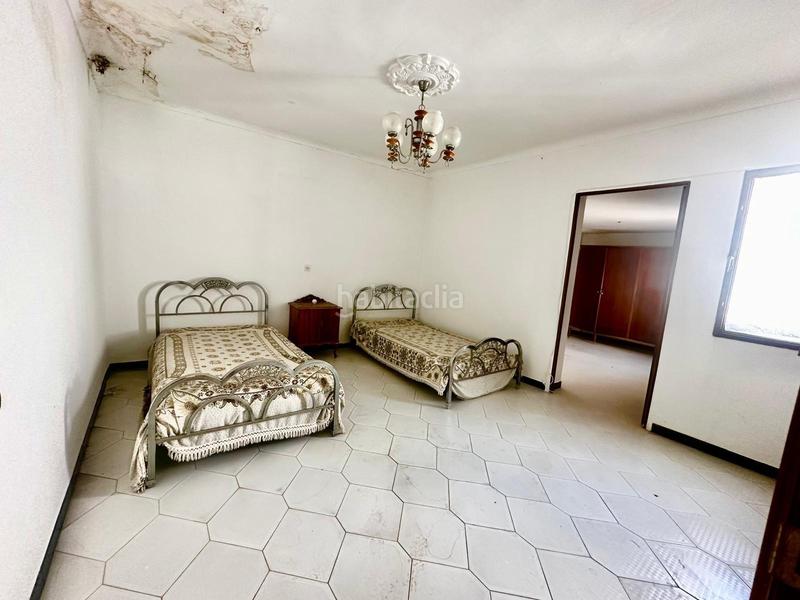 Foto bb72f15c-cc55-4809-89c5-3c34a7956e54. Casa gran casa con excelente ubicación. en Lopera