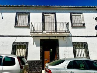 Casa  Calle hospitalico. Gran casa con excelente ubicacin.