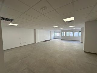 Affitto Ufficio  Avenida de la ronda de los tejares. D. magnífica oficina en alquiler, diafana, junto al corte inglés