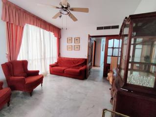 Appartement à Centro. Amplio piso en pleno centro de córdoba con garaje y trastero!