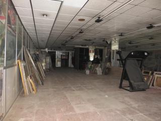 Geschäftsraum in Calle alcalde cruz ceballos 6. D. local comercial en ciudad jardin