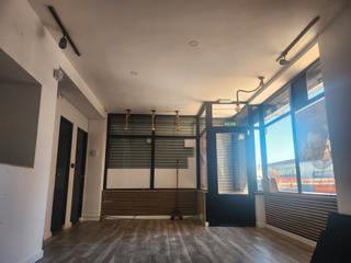 Location Local commercial à Caballería Española. 2507121
