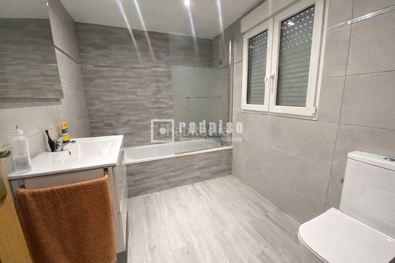 Foto 27a514f1-1645-436f-a4fa-eec22b214576. Casa amb calefacció a Urb. Calypo Navalcarnero