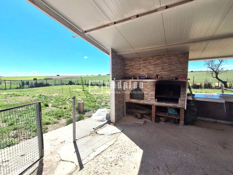 Foto 396a4e9b-50a8-4212-a228-12835fae7292. Casa amb calefacció a Urb. Calypo Navalcarnero