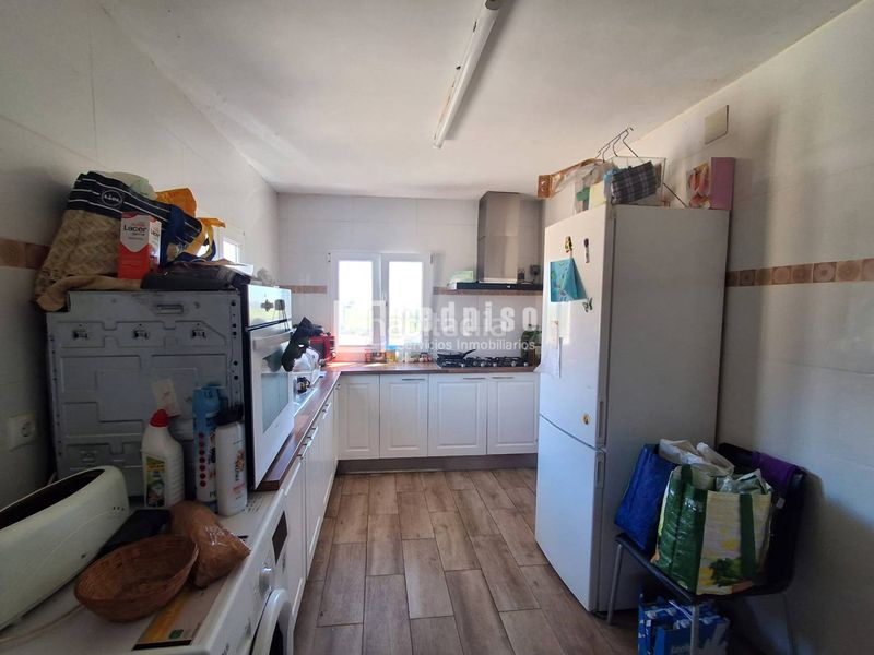 Foto 53487a44-dea0-4240-8d6f-d7a1f91e99f3. Casa amb calefacció a Urb. Calypo Navalcarnero