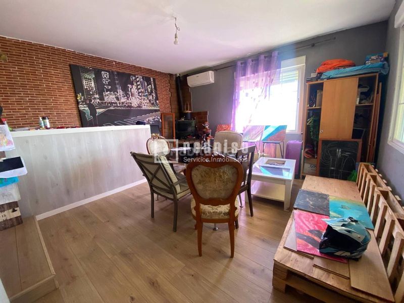 Foto a2ebfd82-6ada-4927-af84-9e9e71804311. Casa amb calefacció a Urb. Calypo Navalcarnero