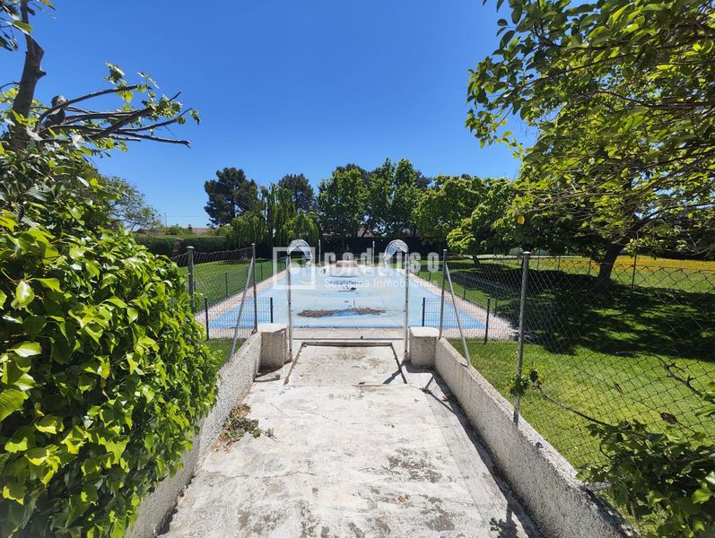 Foto 64537835-ab10-48f5-8df9-9bb7218c6b34. Xalet amb calefacció aparcament piscina a Brunete