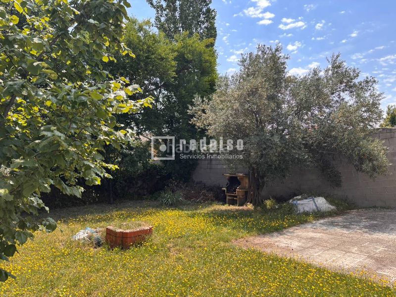Foto 1069c950-67f6-417e-bc60-0c3690a7f528. Chalet  en venta en Calypo Fado