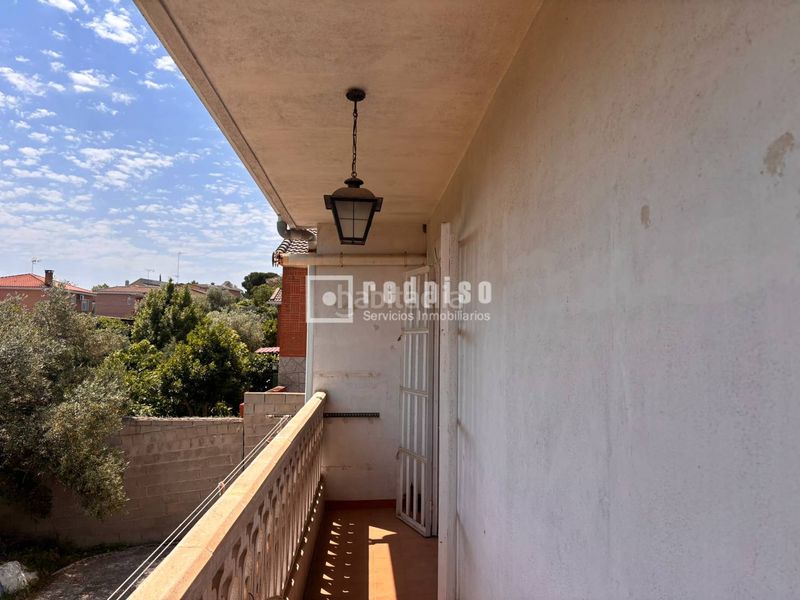 Foto 2e7a0546-9d77-489e-8ce1-466014d27700. Chalet  en venta en Calypo Fado