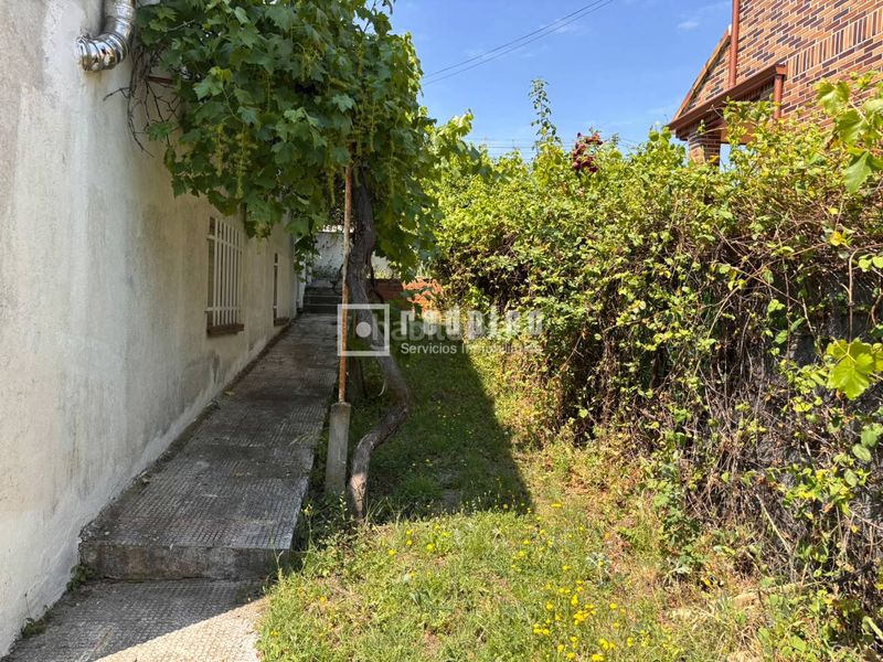 Foto 6c7f599b-8174-4776-b6ca-9c0f5d56cc50. Chalet  en venta en Calypo Fado