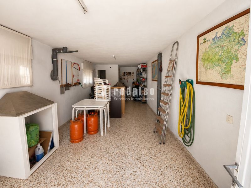 Foto 7763c85b-af92-41d3-849d-563d6ba94403. Chalet  en venta en Calypo Fado