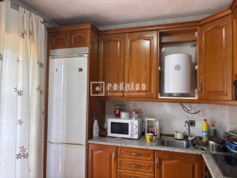 Foto 92462da4-790d-4c00-880d-91c5e1a17904. Chalet  en venta en Calypo Fado