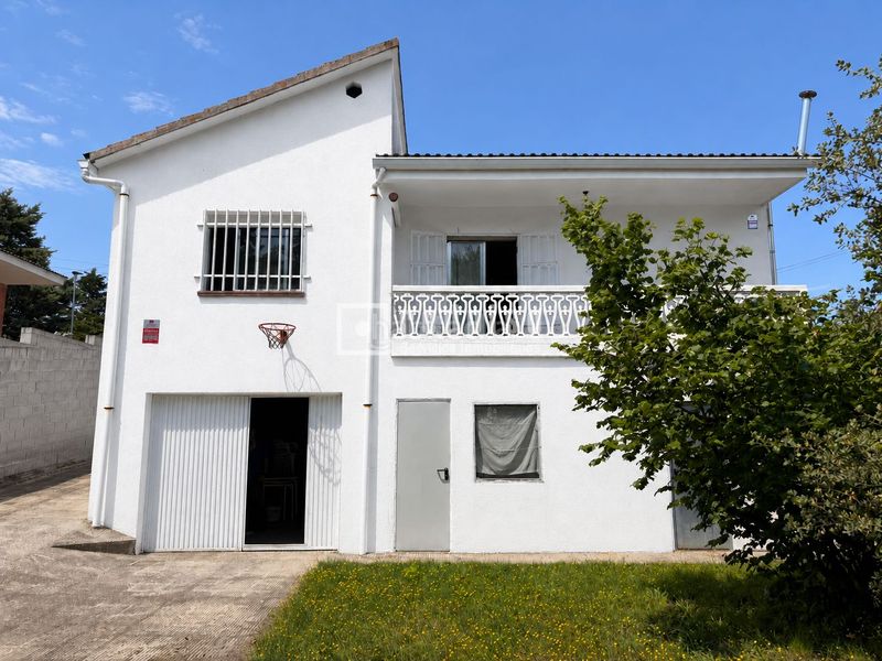 Foto d152a73c-12bd-4082-8b56-b9192609a719. Chalet  en venta en Calypo Fado