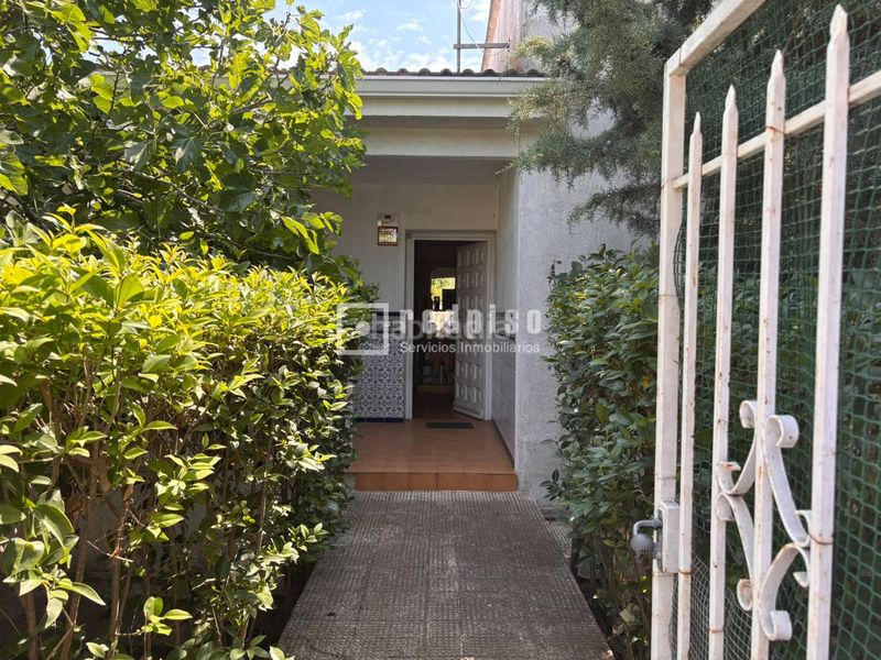 Foto d384aca7-6405-45c4-99ee-542e386e097f. Chalet  en venta en Calypo Fado