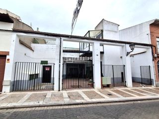Local Comercial en Centro. Local en venta