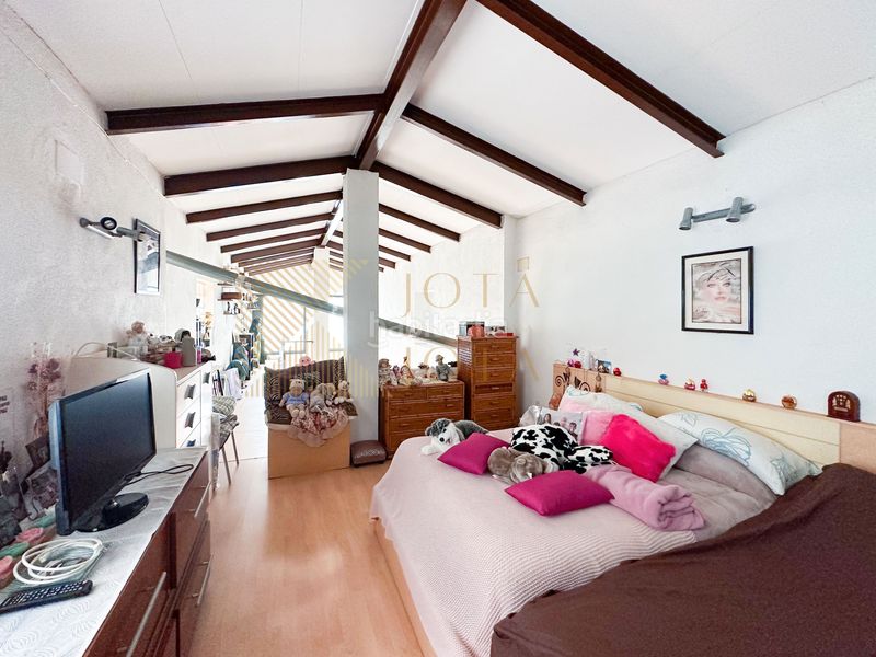 Foto b8d7b8a0-4a6e-45ea-aa19-03296242fccd. Casa amb aparcament a Terrafortuna - Puig Ventós Vidreres