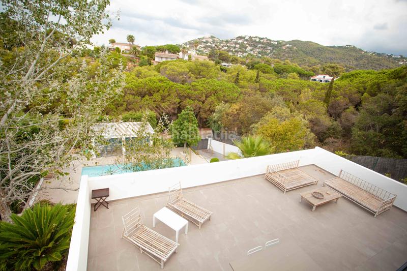 Foto 27f21284-8e96-4f36-820b-cf935b79a04a. Casa amb calefacció aparcament piscina a Montgoda Lloret de Mar