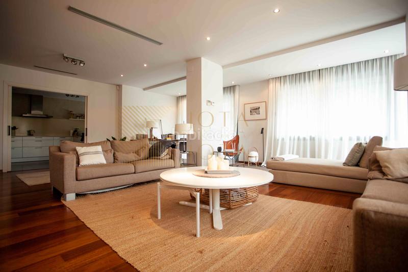 Foto 4b23b34a-2ea8-4dd1-908b-6457c6b8a5a9. Casa amb calefacció aparcament piscina a Montgoda Lloret de Mar