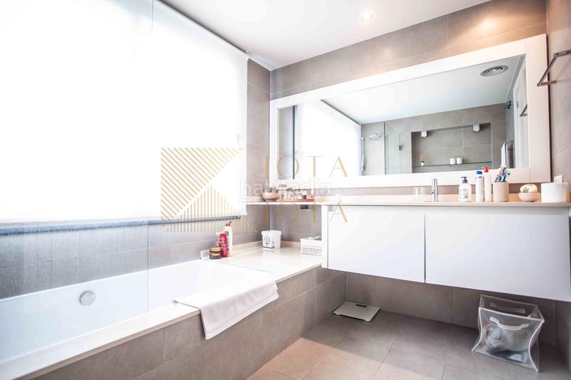 Foto 65949241-8e28-4069-9c40-78a04eaad800. Casa amb calefacció aparcament piscina a Montgoda Lloret de Mar