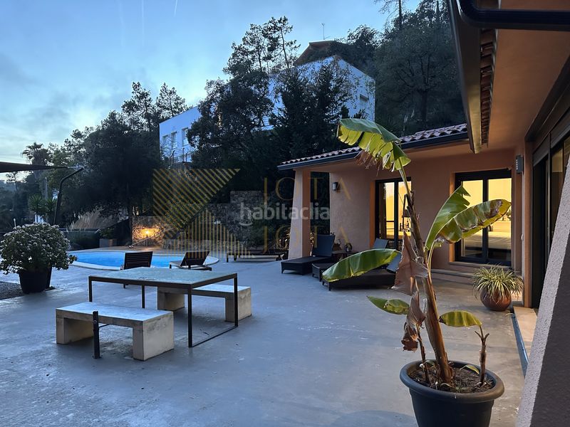 Foto 0525cb65-c0a9-40bb-87b0-5932f6b138a6. Casa amb calefacció aparcament piscina a Serra Brava Lloret de Mar