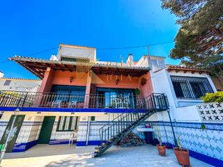 Casa a Canyelles. Casa de 3 habitaciones en cala canyelles con garaje y vistas a l